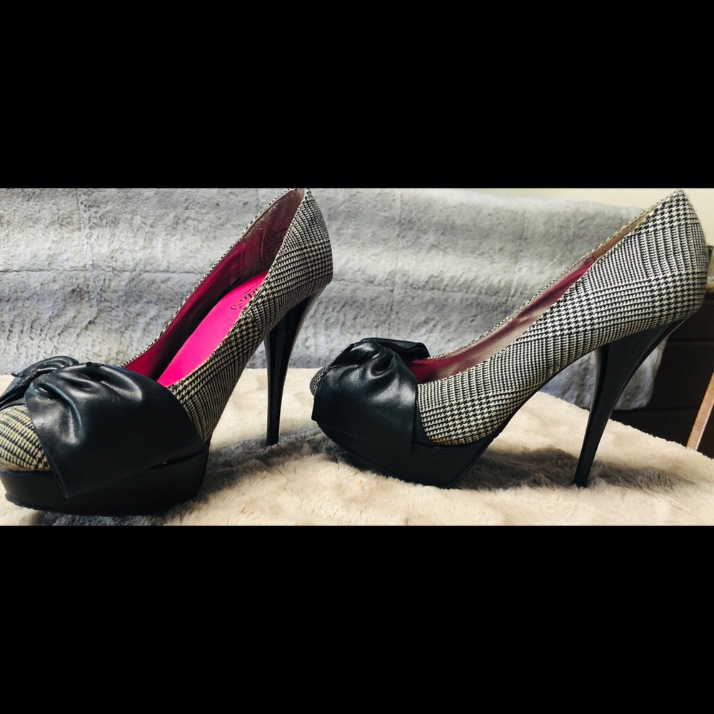 Candies-Plaid Balck/Gray/White Heels-8.5